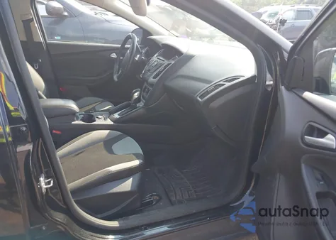 2014 Ford Focus Se z USA, uszkodzony, nr VIN 1FADP3F28EL424285